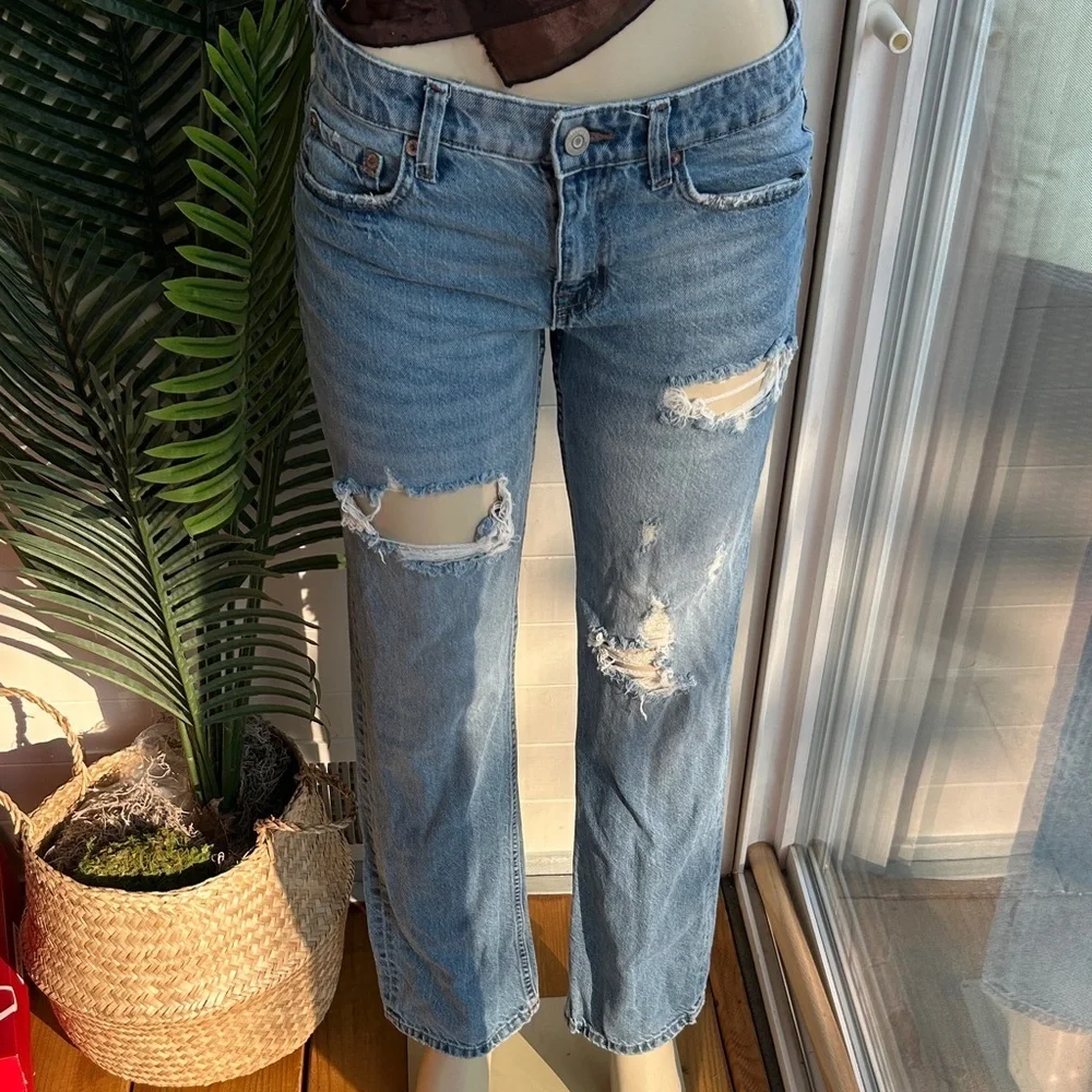 Classic Aeropostale Blue Ripped Jeans for Women size 6 Regular - Picture 4 of 5